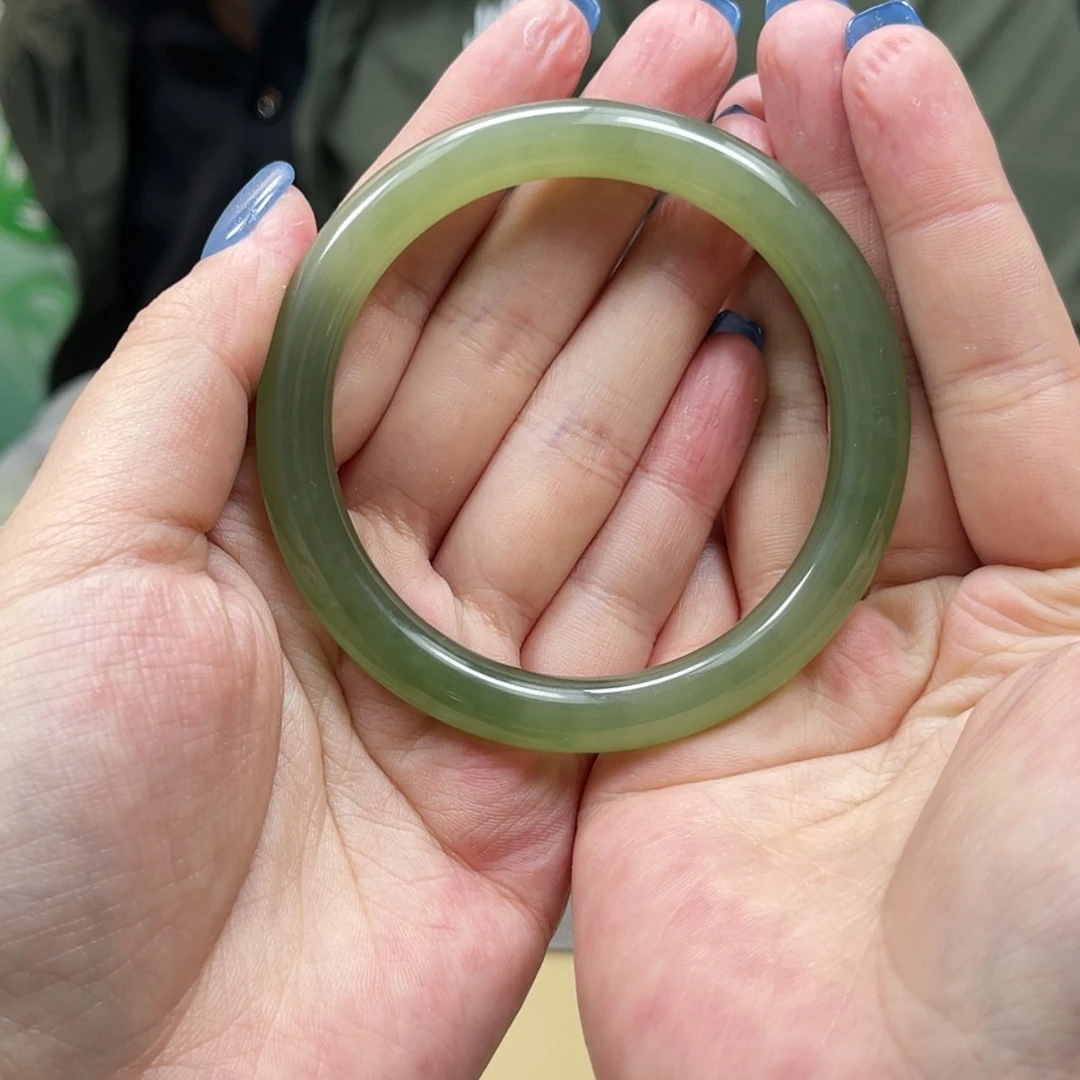 【闪购商品】和田玉手镯未镶嵌