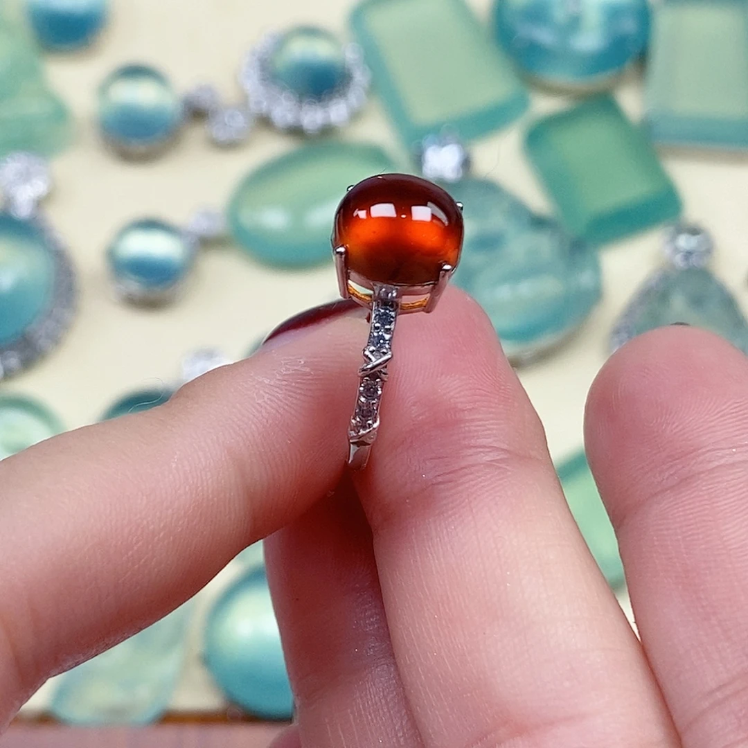 银S925镶嵌石榴石戒指