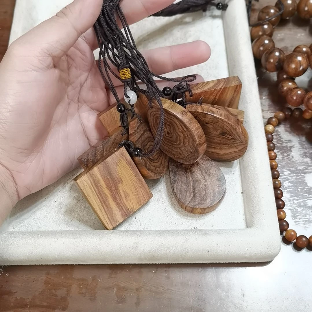 黄花梨/降香黄檀吊坠随行脖挂吊坠