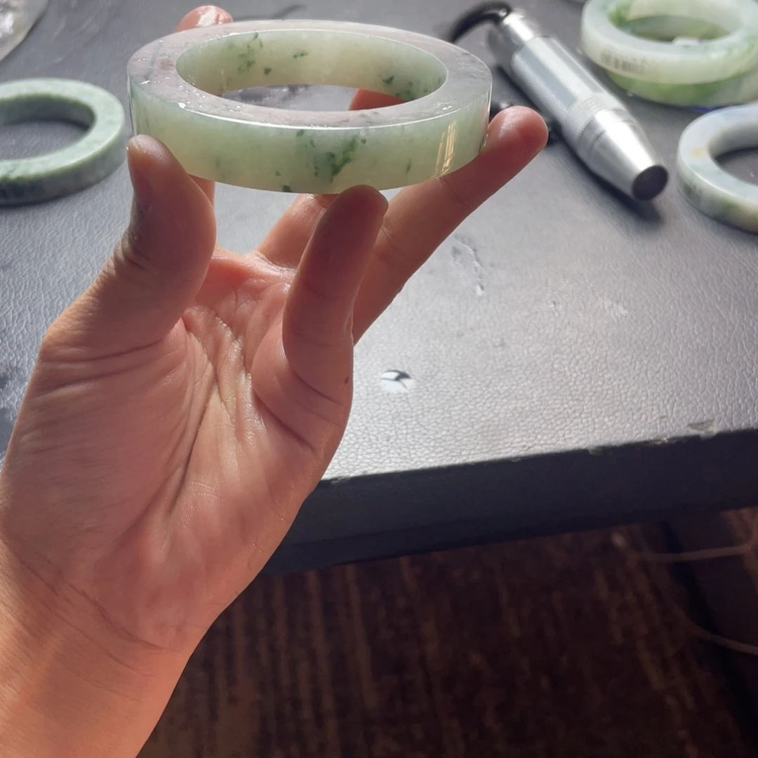 用***0定制翡翠未镶嵌缅A翡翠多样发一