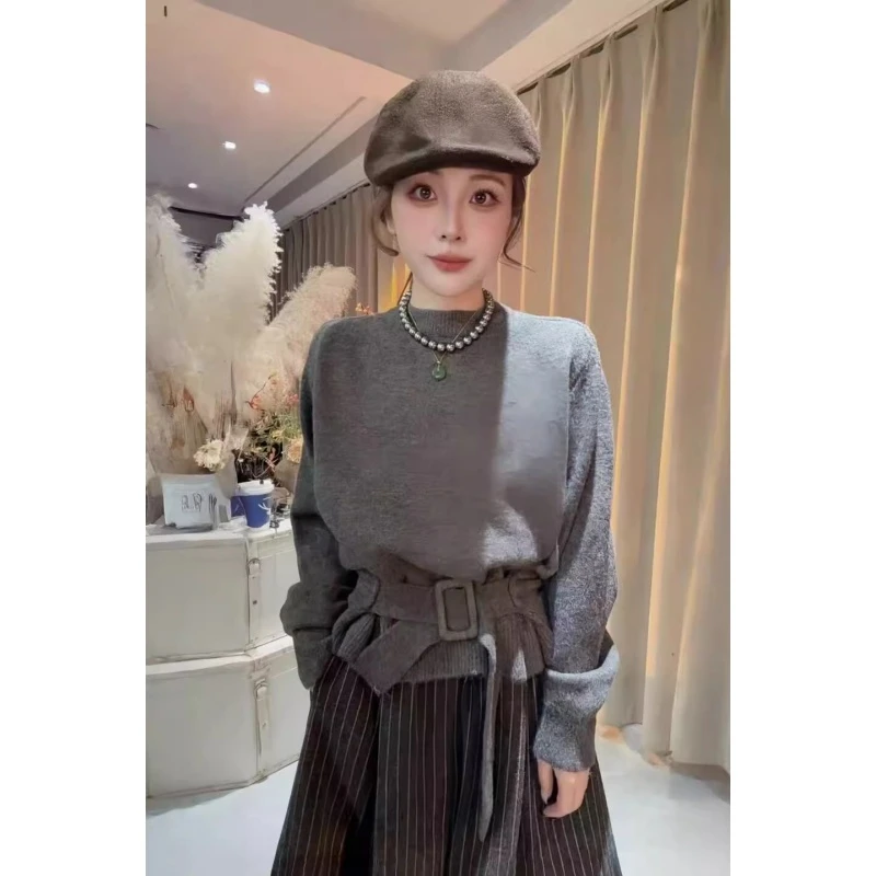 设计感圆领腰带套头毛衣女2025秋冬时尚气质百搭软糯加厚针织衫潮