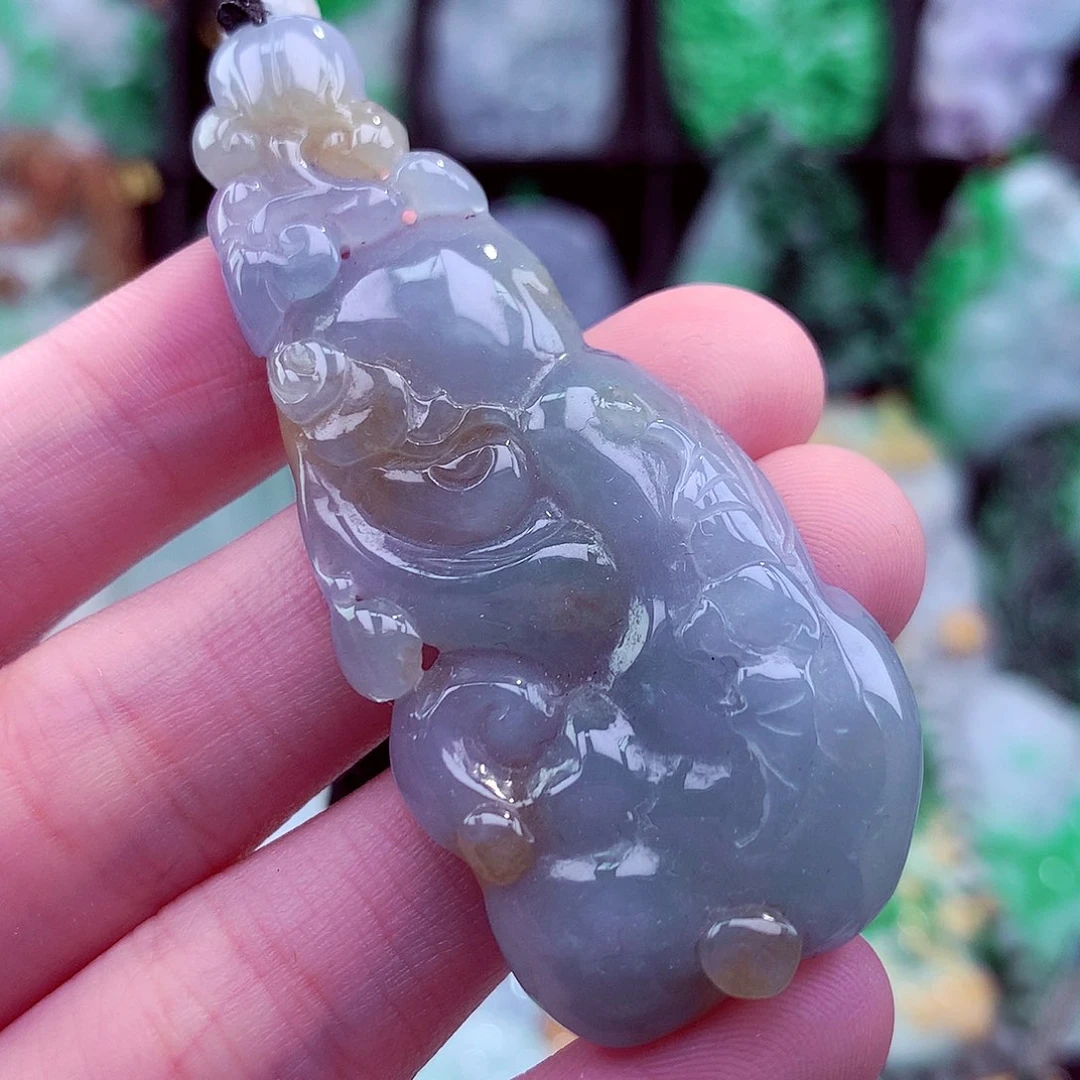 翡翠未镶嵌颈饰挂件