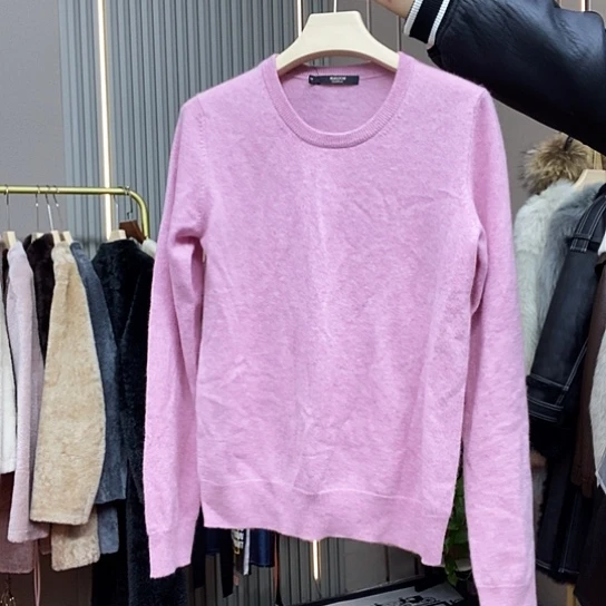 羊绒衫粉色圆领短款