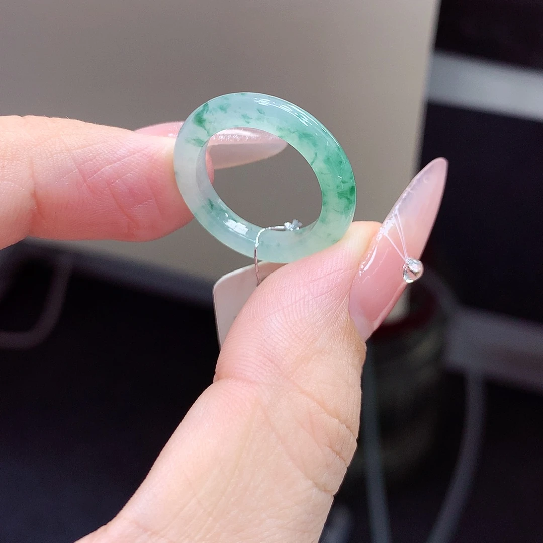 翡翠戒指未镶嵌11.12号