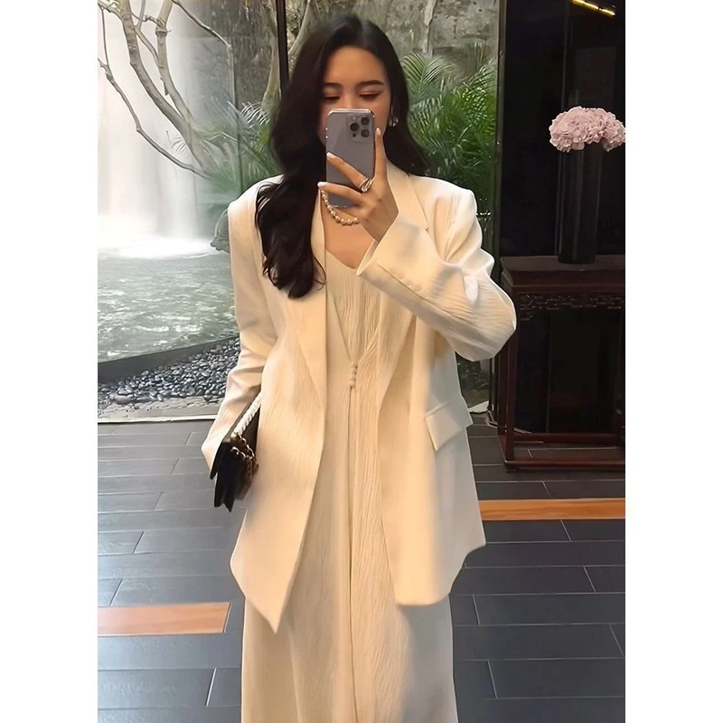 白色洋气职业款西装套装女黑色mm吊带裙西服夏季薄款两件套200斤