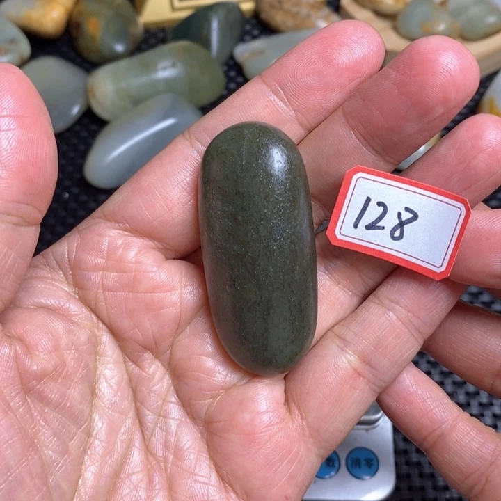 未镶嵌和田玉把件128