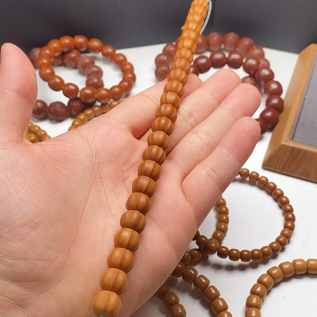 辉***呀桃核吊坠全品鲨鱼