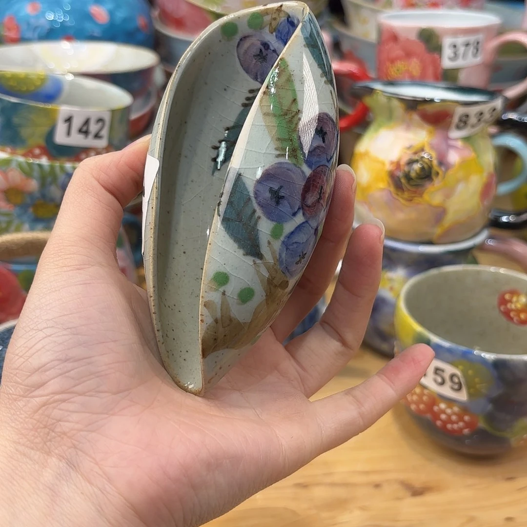 瓷片芳**姐兔兔盖茨。兔兔