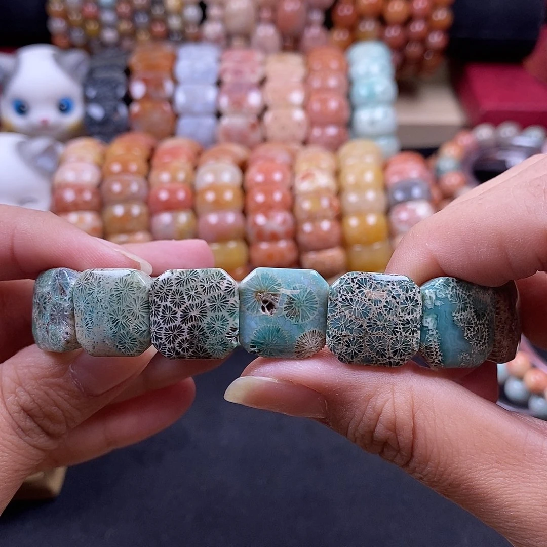 硅化珊瑚（珊瑚玉）手牌未镶嵌绿料 22