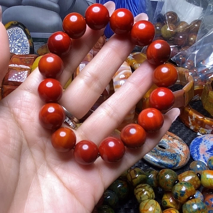 用***1玛瑙/玉髓未镶嵌颈饰