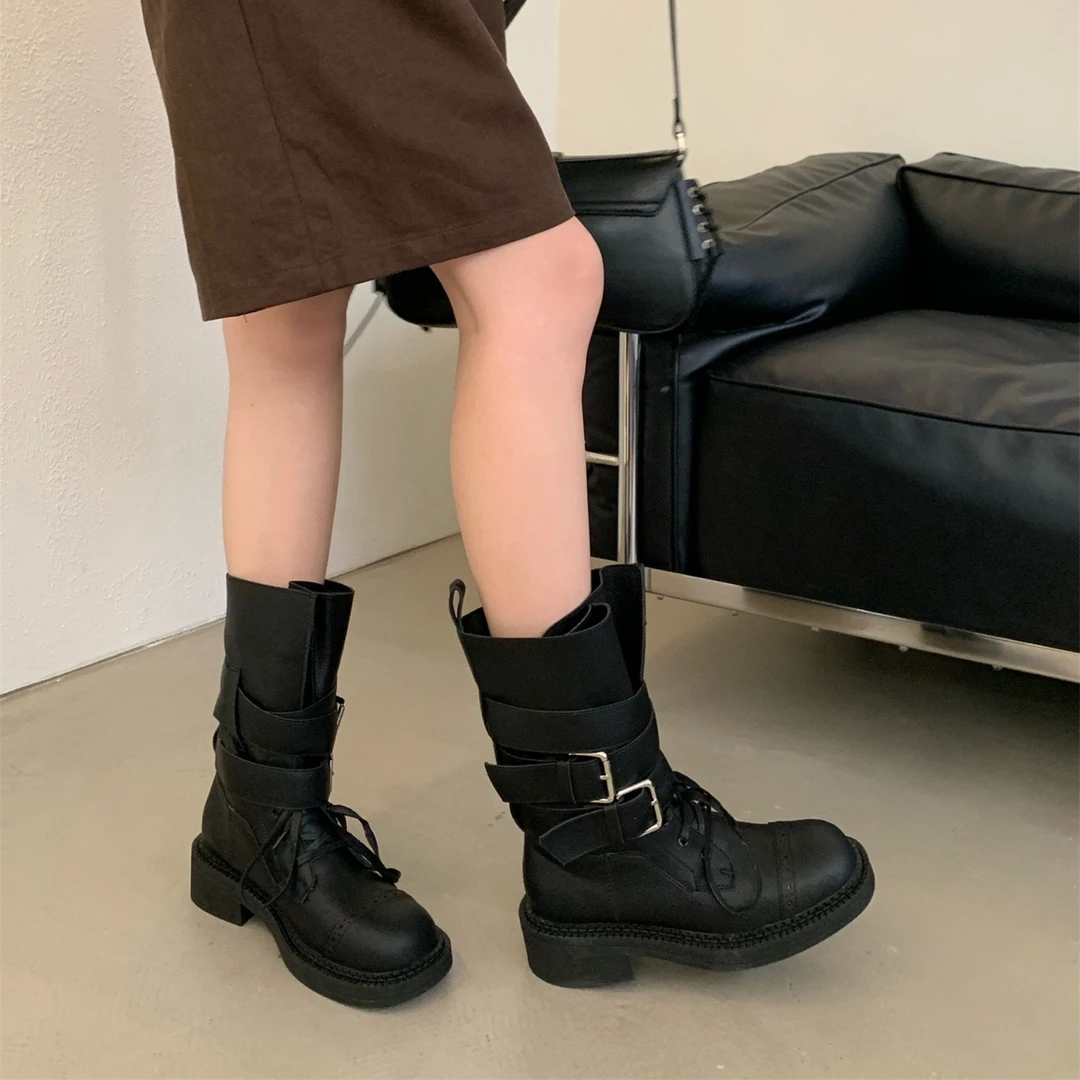 马丁靴女款2025秋季网红新款拼色轻便百搭英伦风百搭复古机车短靴