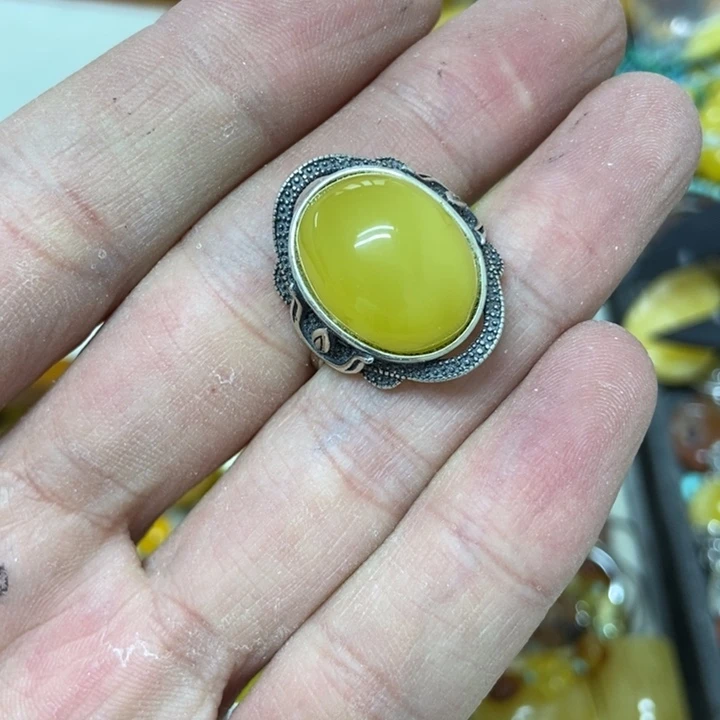 银S925镶嵌蜜蜡裸石戒指