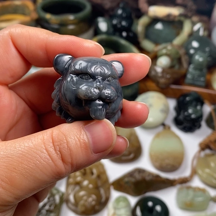 和田玉（糖玉）未镶嵌手镯