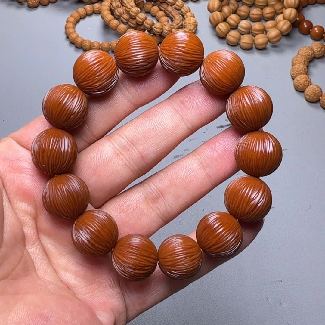 猴头核桃吊坠猴头金丝