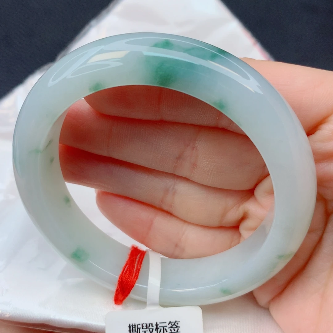 翡翠未镶嵌手镯55-56胶润飘花 厚装