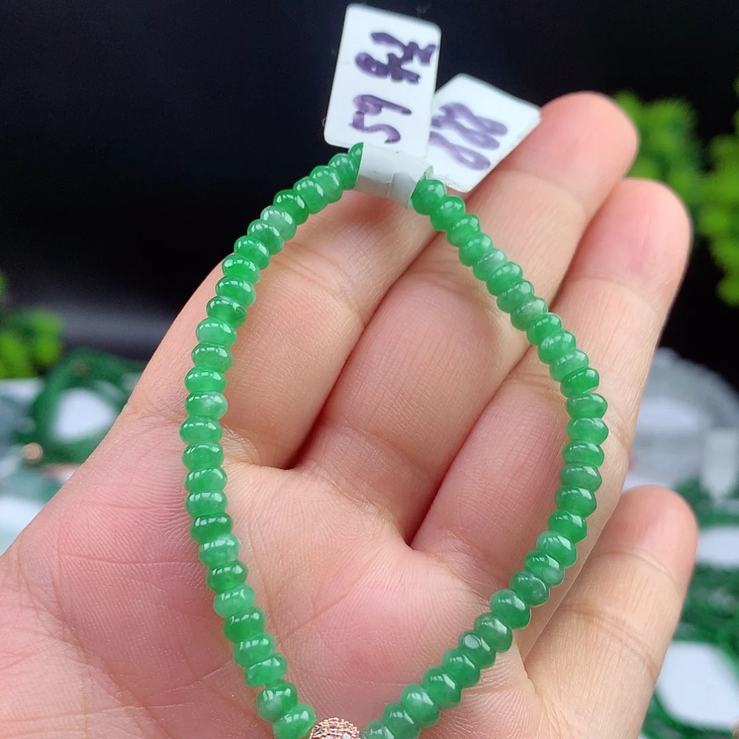翡翠未镶嵌颈饰手串
