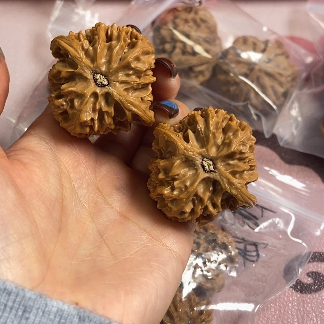 文玩核桃吊坠41苹果园228