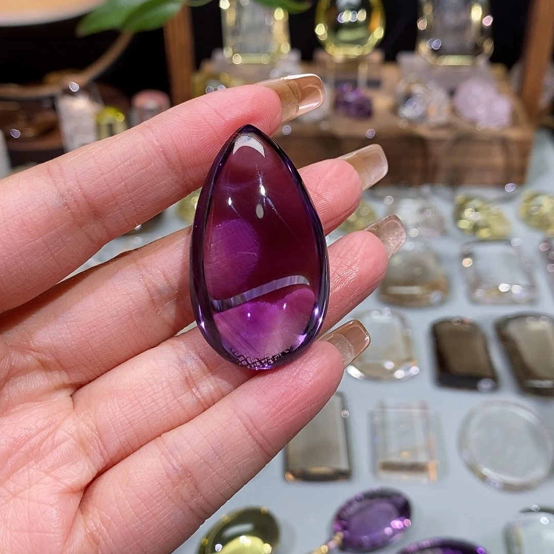 自***丽颈饰水晶未镶嵌天然水晶吊坠