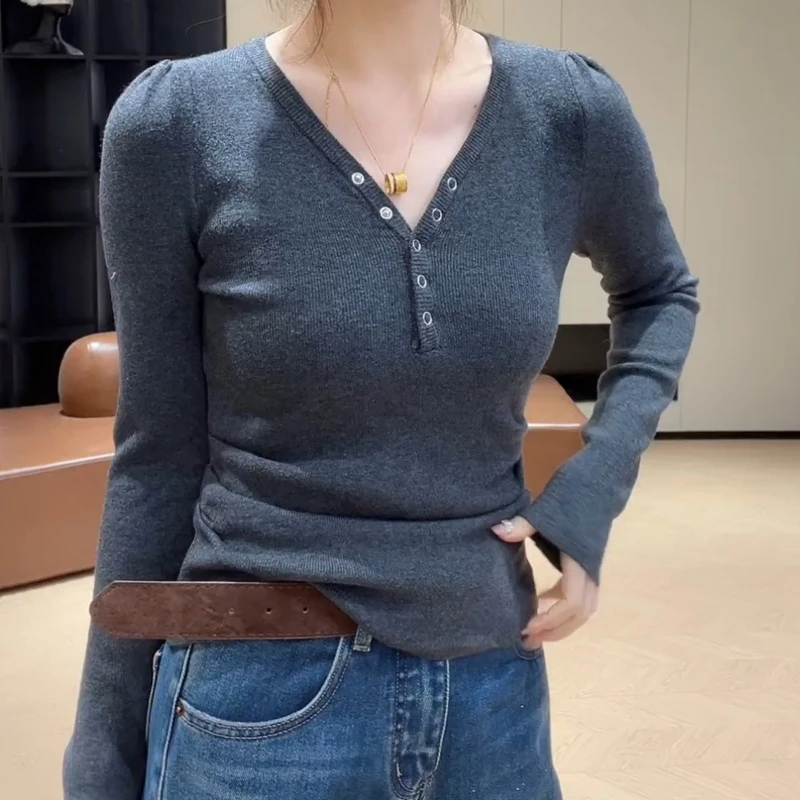 冬季韩系V领纽扣设计感收腰显瘦长袖T恤上衣LK2507457