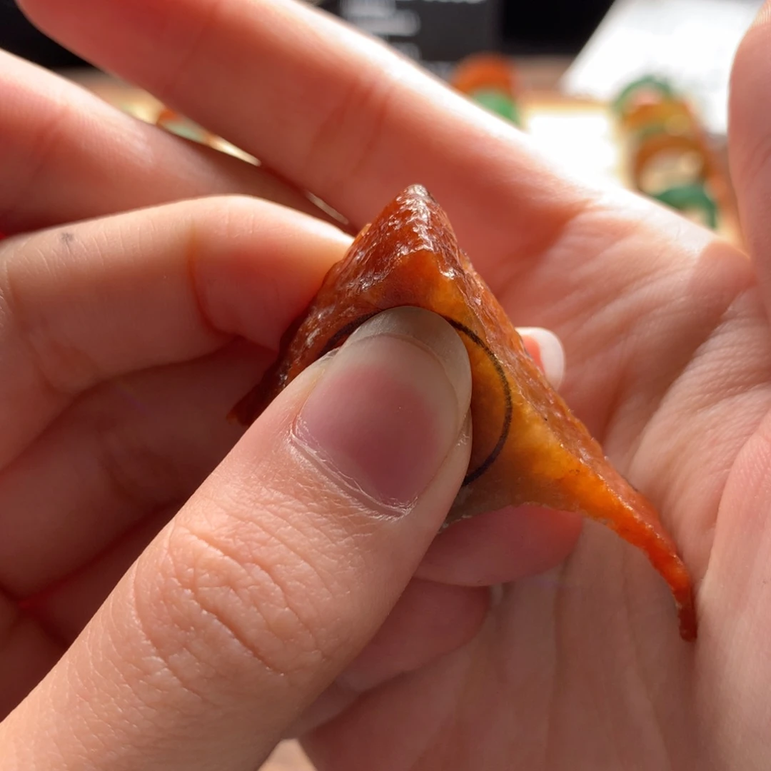 定制翡翠未镶嵌奥*?翡翠蛋面 卡6红