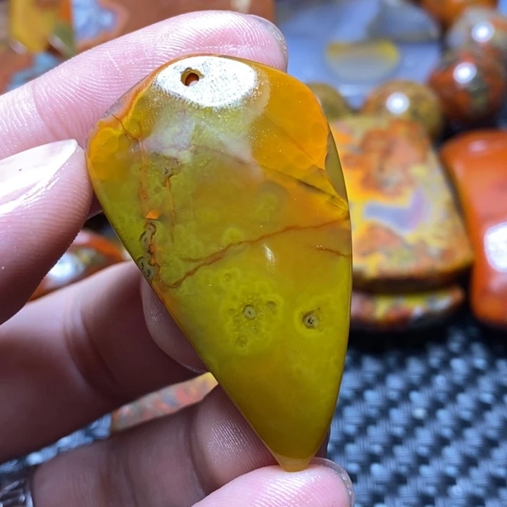 玛瑙/玉髓颈饰未镶嵌