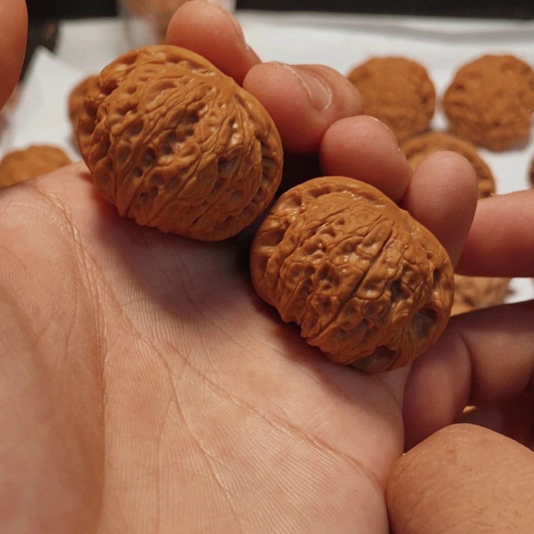 文玩核桃吊坠36血麒麟。37