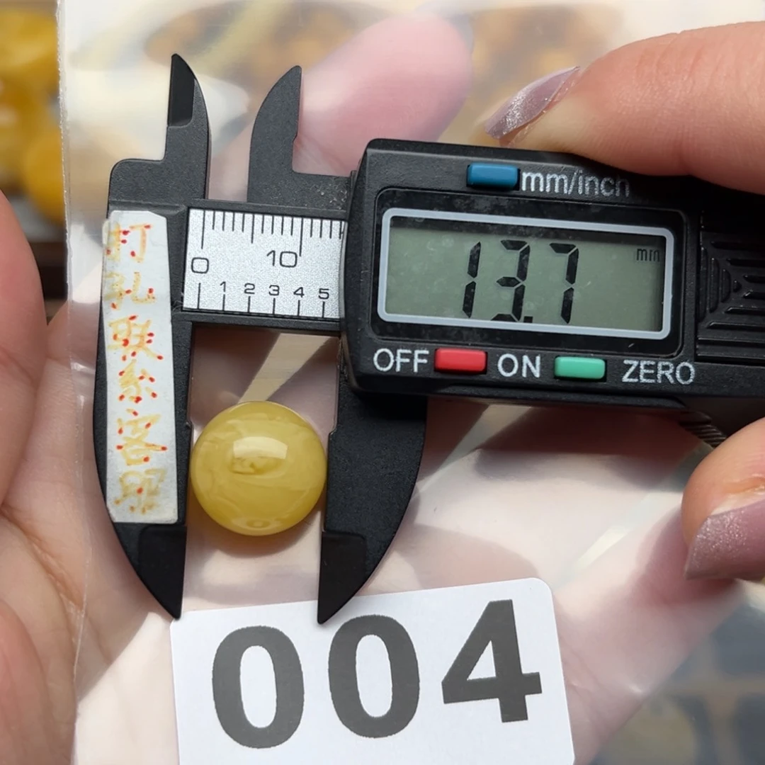 蜜蜡裸石未镶嵌每****）蜜蜡