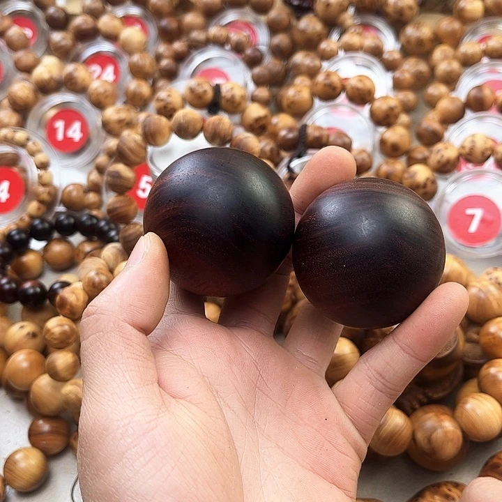 染料紫檀（血檀）把件5.0手球