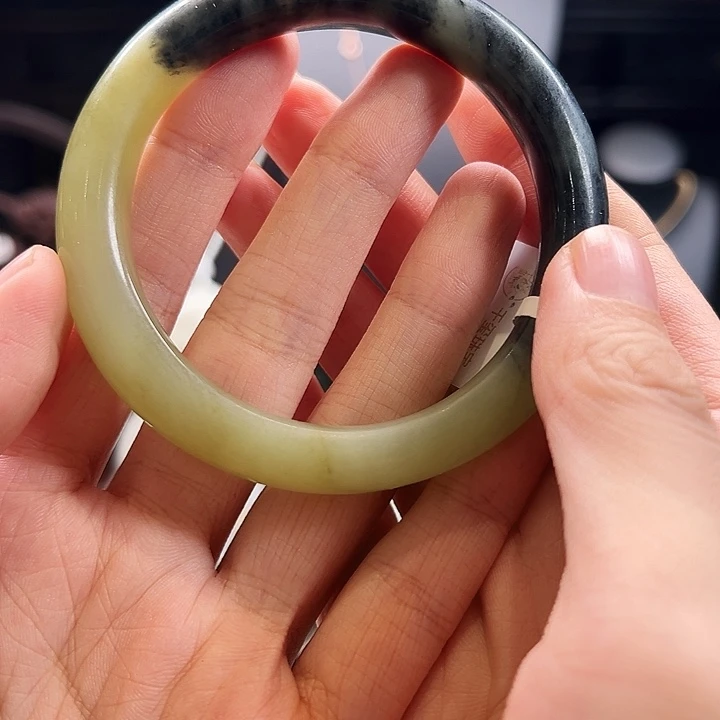 和田玉未镶嵌手镯59