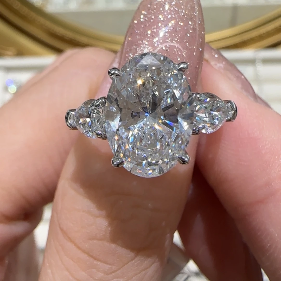 铂Pt950镶嵌实验室培育钻石椭圆三生石3卡igi