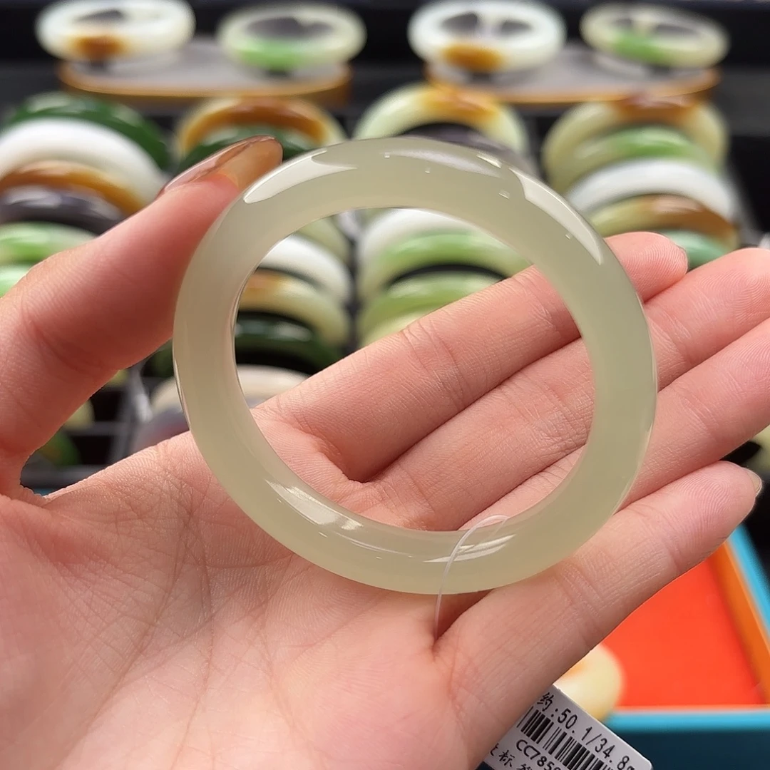 和田玉未镶嵌手镯50.1