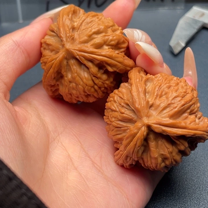 一***？吊坠文玩核桃白狮子