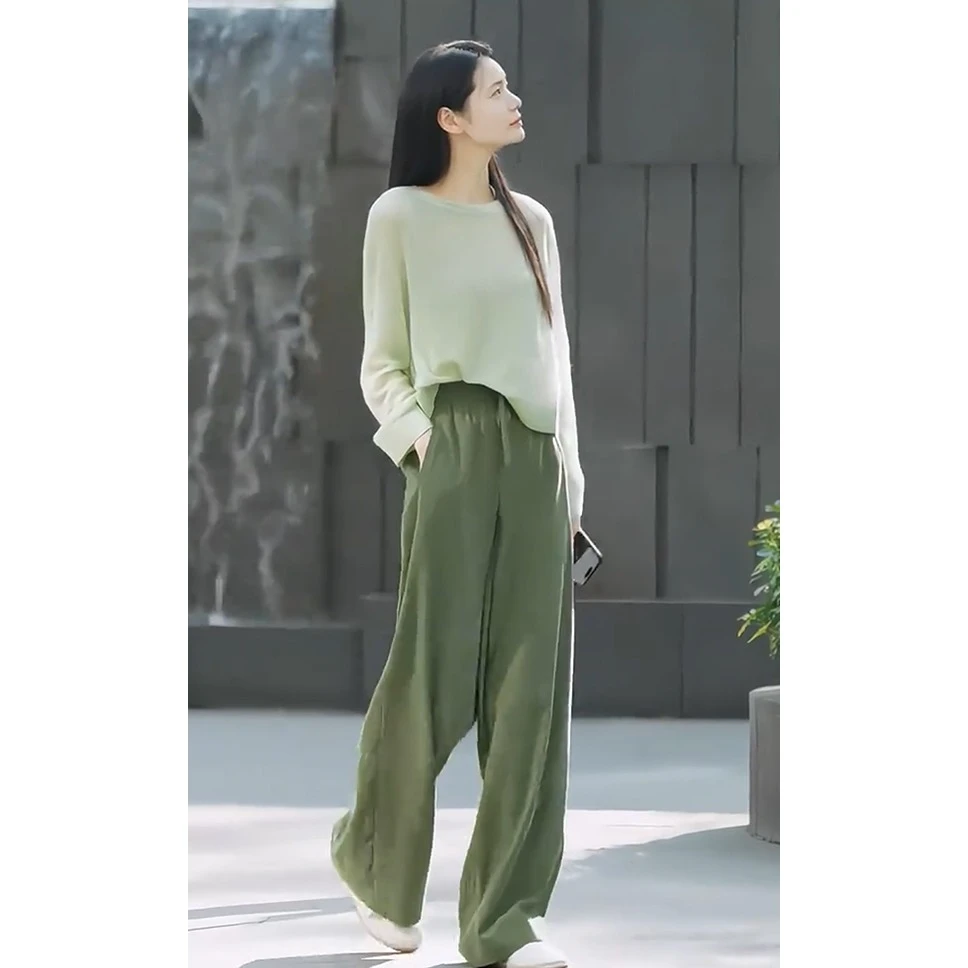 2025春装搭配一整套超火慵懒松弛感浅绿色圆领上衣阔腿裤两件套女