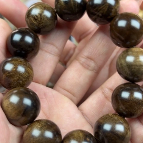 沉香手串千****宝白棋帝王玉化瘤疤