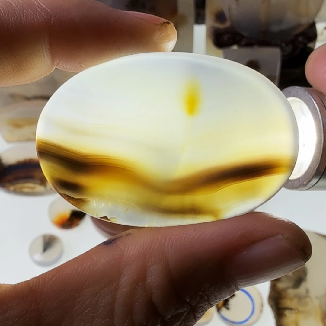 玛瑙/玉髓未镶嵌珠宝半成品