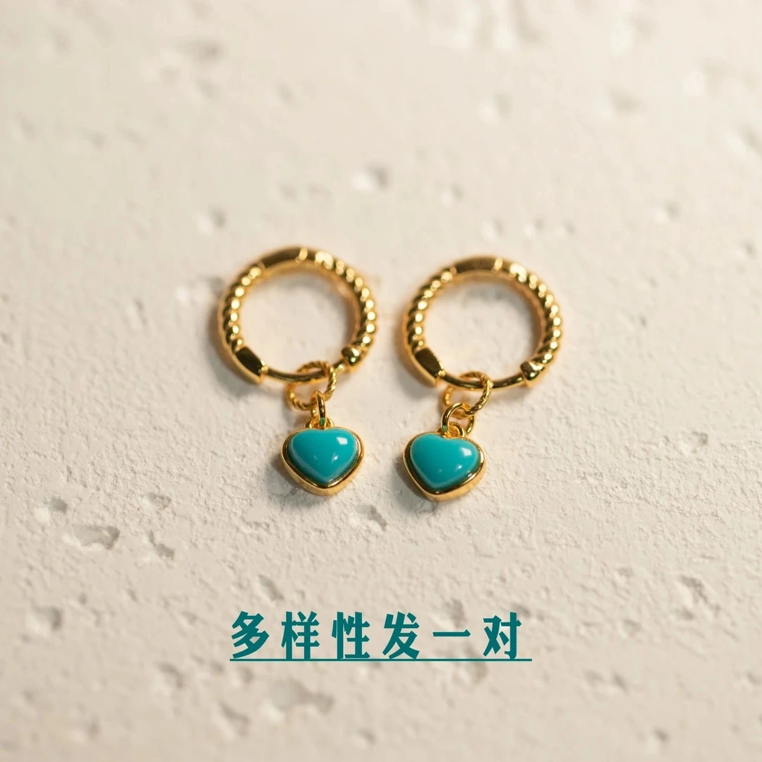 925银耳饰 娇丰珠宝S925银镶嵌高瓷爱心耳扣时尚百搭多样性发一对