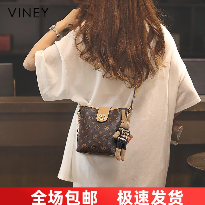 Viney包包女2025款复古斜挎轻奢单肩水桶包生日元旦礼物送女生