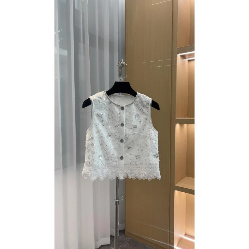 <猪猪出品>2025上新蕾丝亮片花朵白色时尚夏季无袖马甲618
