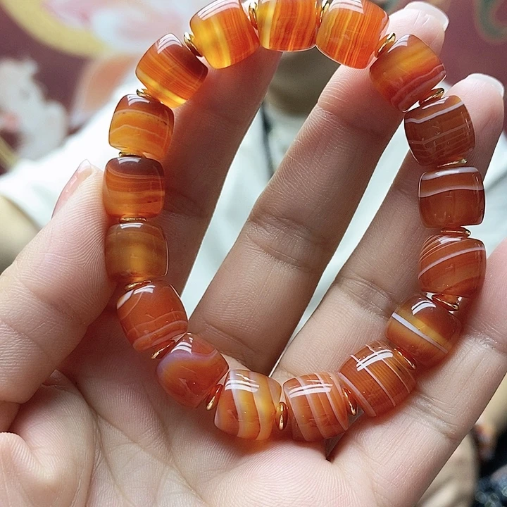 玛瑙/玉髓颈饰合金