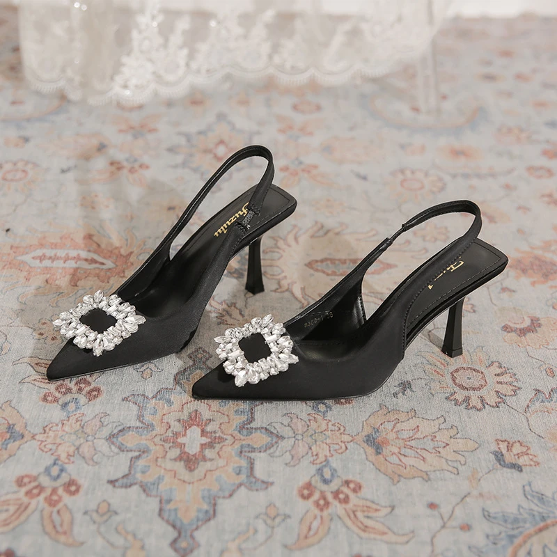尖头细跟高跟鞋夏季新款黑色水钻方扣气质包头凉鞋