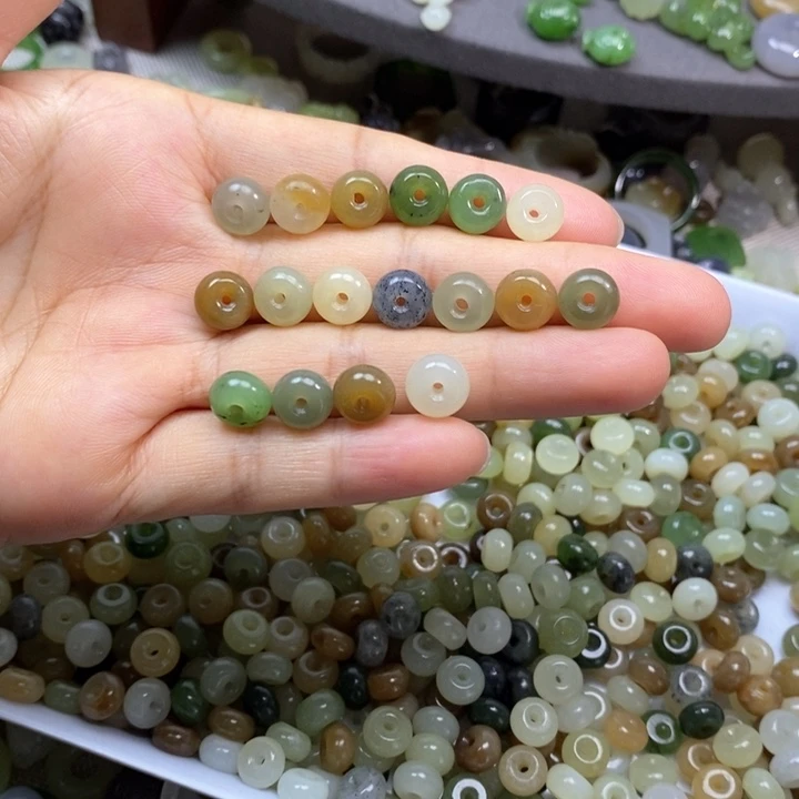 和田玉未镶嵌挂件9.9一个多样性发其一