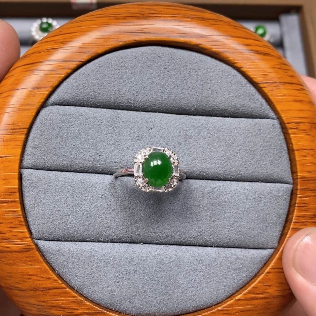 翡翠颈饰银S925镶嵌猫**°翡翠戒指