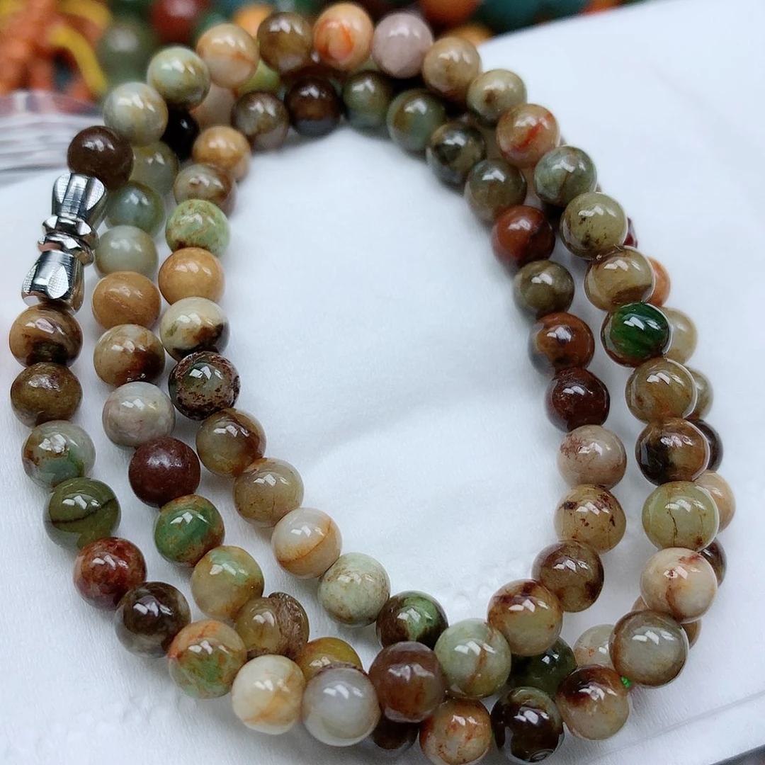 翡翠颈饰未镶嵌手串