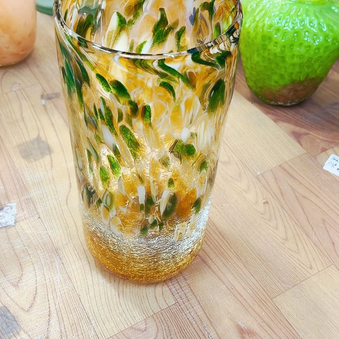 仪***妈琉璃花瓶家悦琉璃工艺品不完美