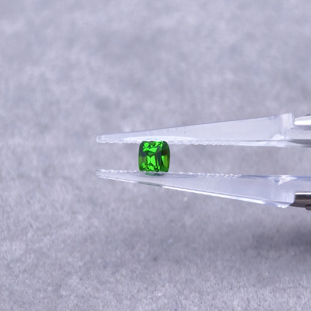 TVS 沙弗莱石-0.5ct（00822290）0123