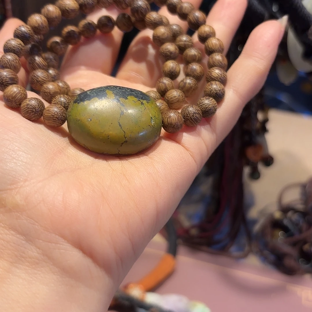 翡翠未镶嵌颈饰我