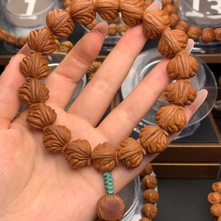 决***桃核吊坠红魔爆肚18尺寸