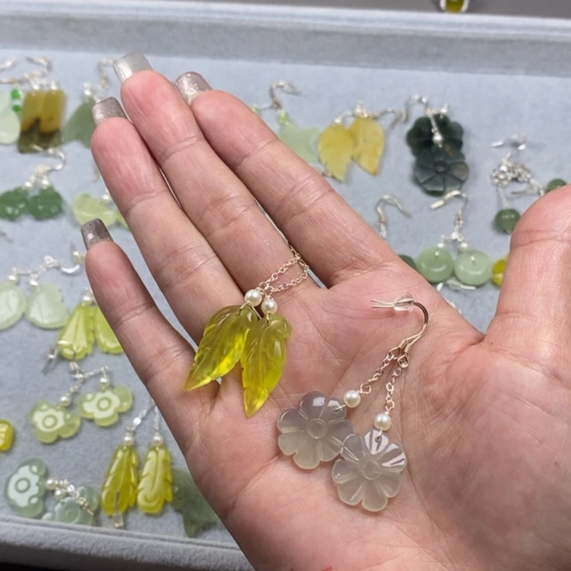 【闪购商品】蛇纹石玉挂件耳坠耳环未镶嵌小**?
