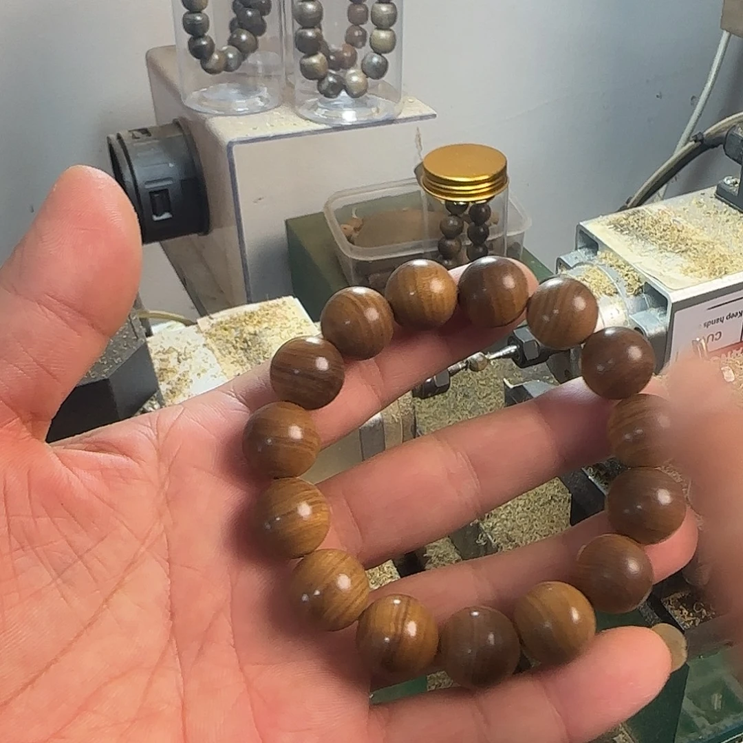 檀香木1.5横纹黑肉沉水福利