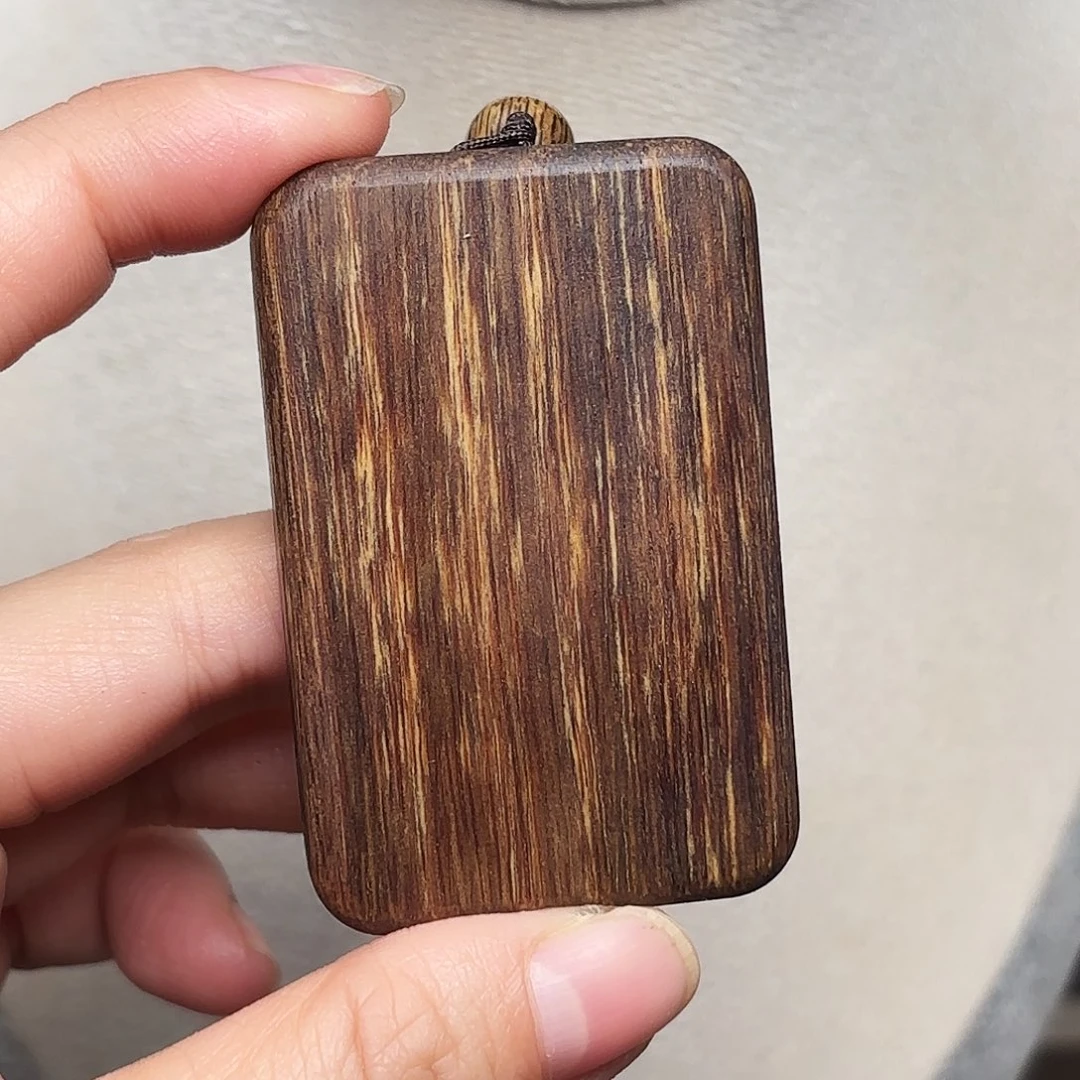 吊坠沉香越南芽庄白棋楠吊坠